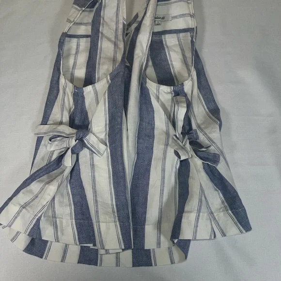 Madewell Linen-Blend Side-Tie Tank Top small
Blue and White Striped Linen Shirt - Picture 5 of 6